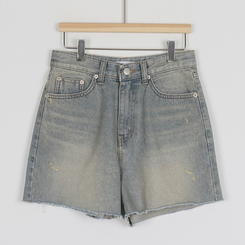 NWOT Denim Jean Shorts (Washed)